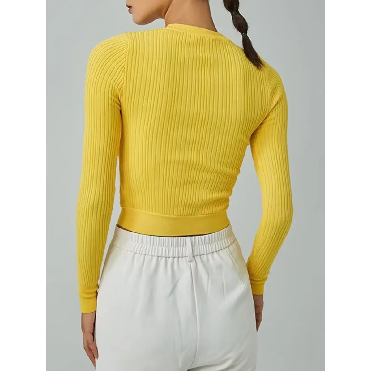 Round Neck Knitted Pullover